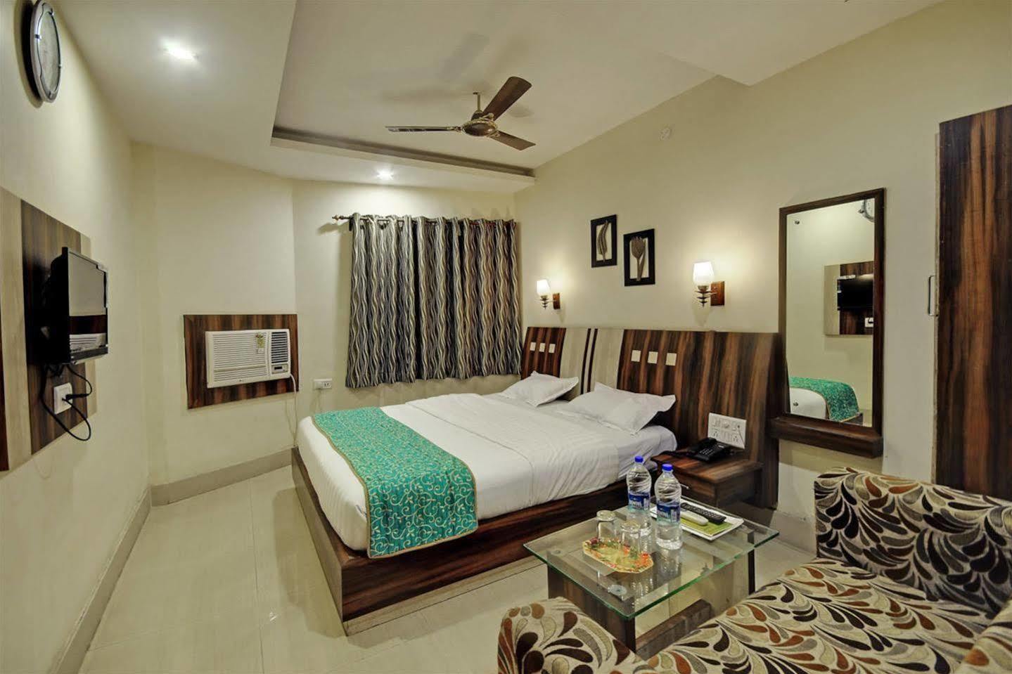 Rourkela Hotel Anurag מראה חיצוני תמונה